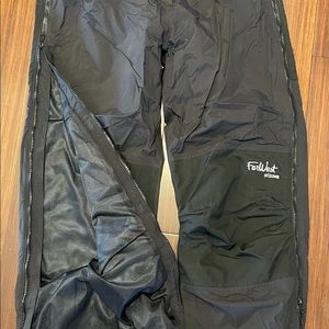 Like new Far West gortex ski pants